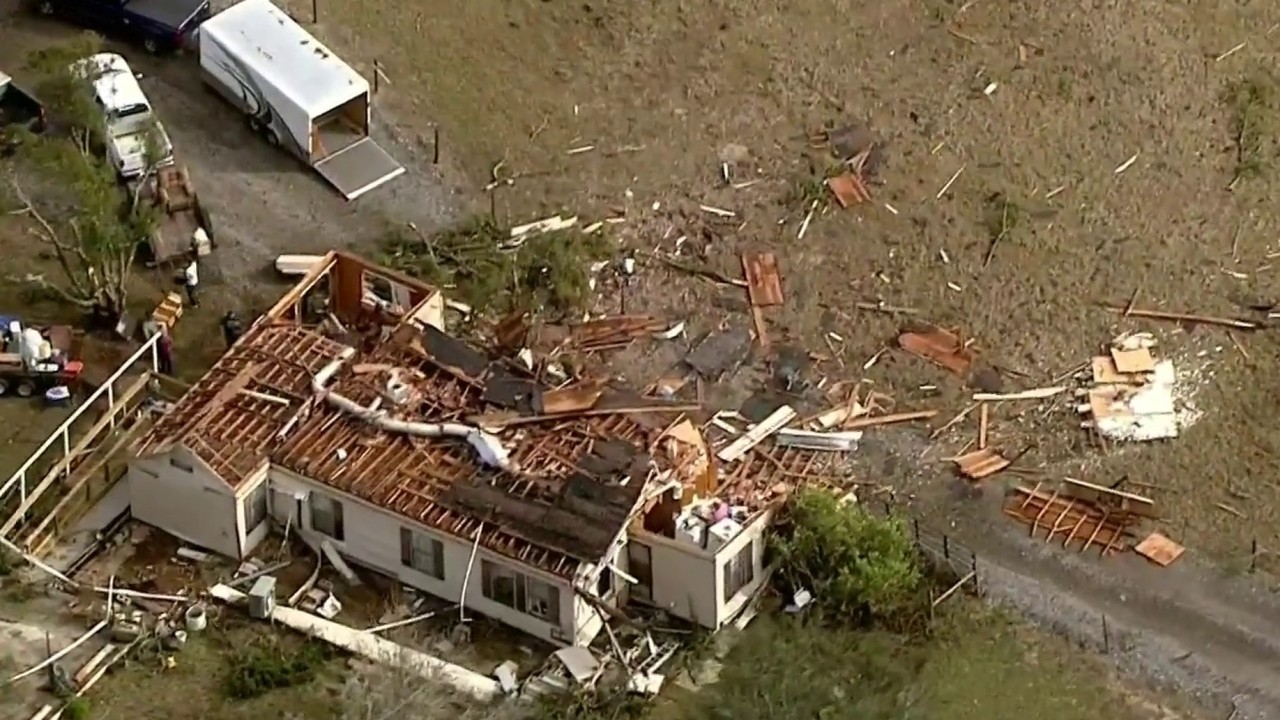 Lake County storm damage caused by straight line winds, not...